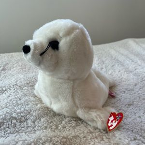 Seal beanie Buddy - Good condition - with heart tag